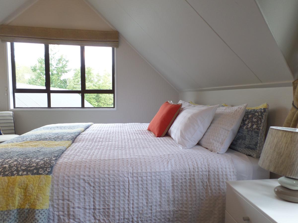 ジェラルディン リバーストーン ハウス Bed & Breakfast エクステリア 写真